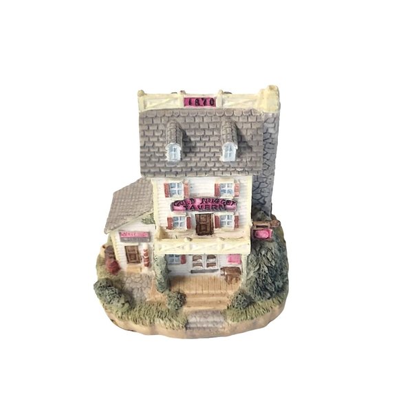 Vintage The Gold Nugget Tavern 1993 Ceramic Figurine Home Decor Collectible - Picture 1 of 4